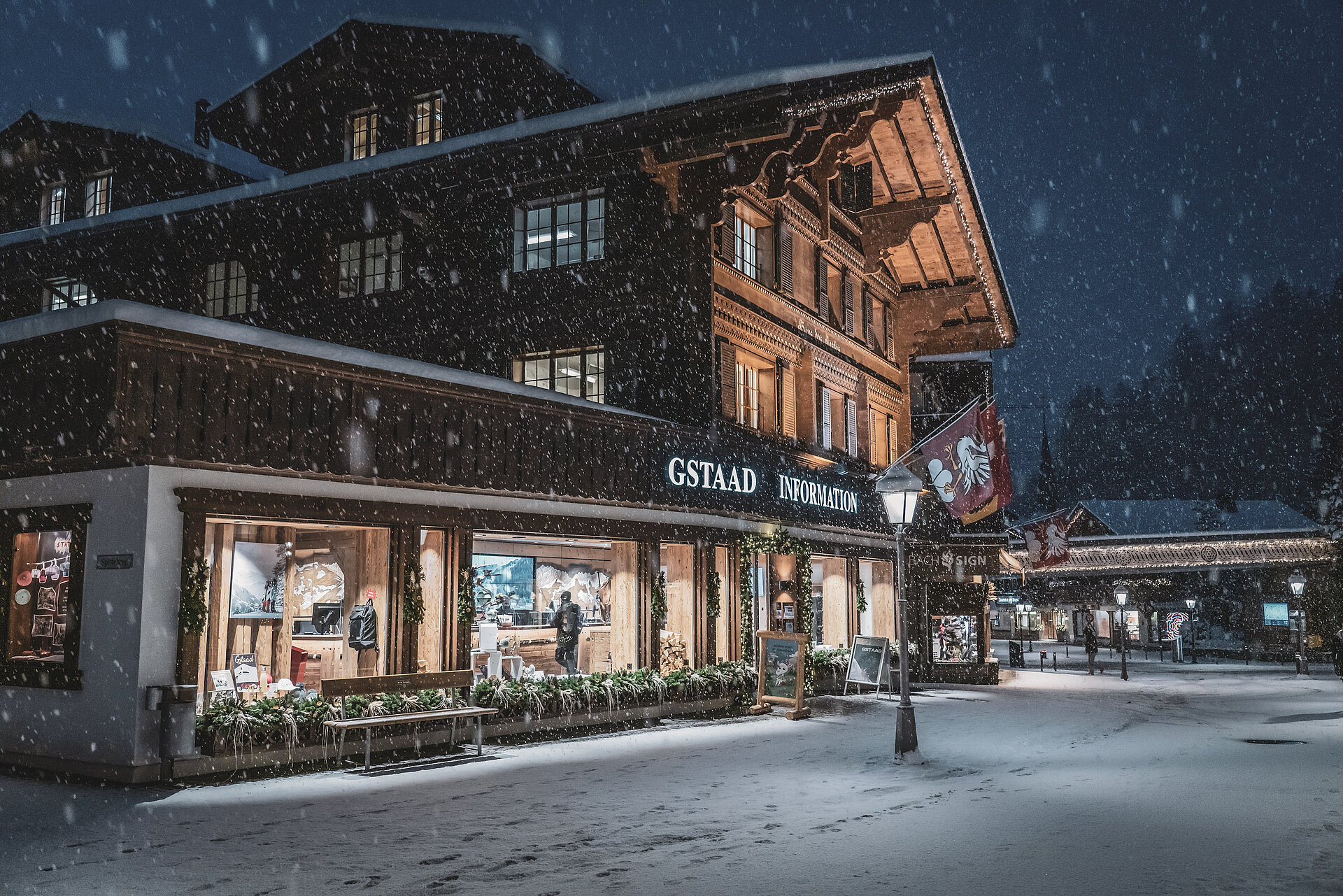 Tourismusbüro in Gstaad im Winter.