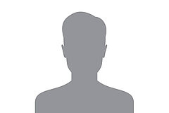 Silhouette grise d’une personne utilisée comme image de substitution neutre, sans traits de visage visibles.